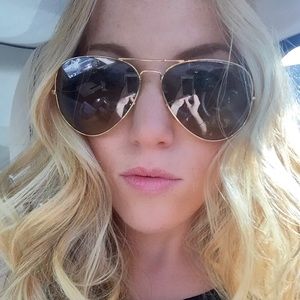 Meet your Posher, Joanna